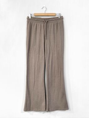 SUNDAY BEST Aritzia Taupe Baby Waffle Knit Kick Flare Lounge Pant